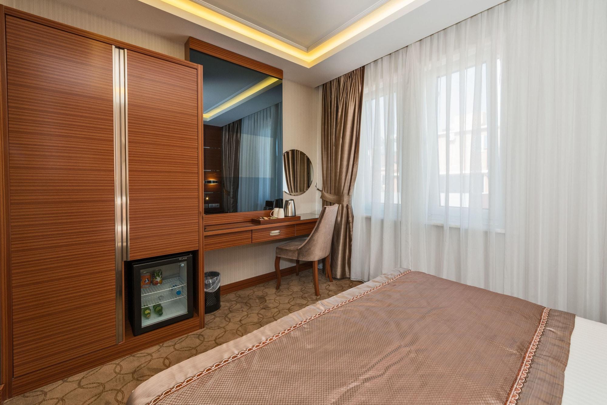 Glorious Hotel Istanbul Bagian luar foto